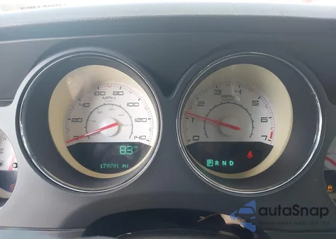 2013 Dodge Challenger Sxt Plus z USA, uszkodzony, nr VIN 2C3CDYAG2DH587643